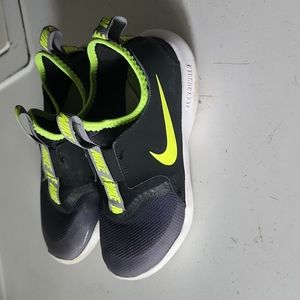 Nike flex runner